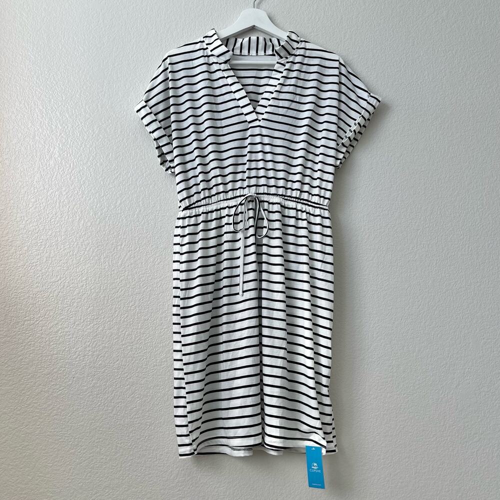 NWT Cupshe Women White Black Striped Short Dress V-Neck Short Sleeve Size Medium